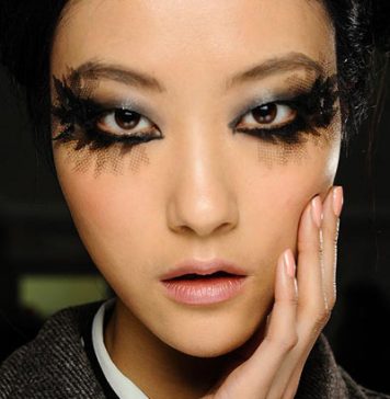 Fake Lace Lashes by Chanel