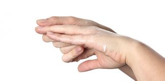 3 Tips to Make Hand Skin Less Dry