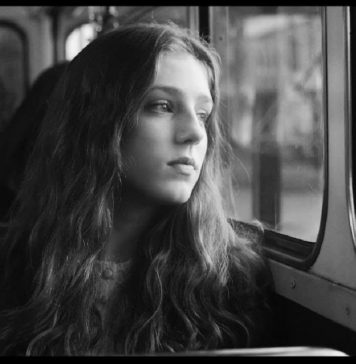 People Help the People Lyrics – Birdy