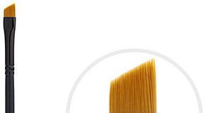 How to Use Angle Makeup Brush