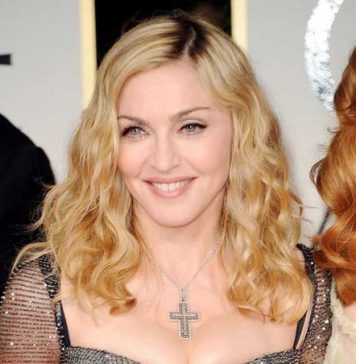 10 Celebrities with Ugly Teeth