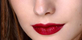 How to Use Reverse Lip Liner?