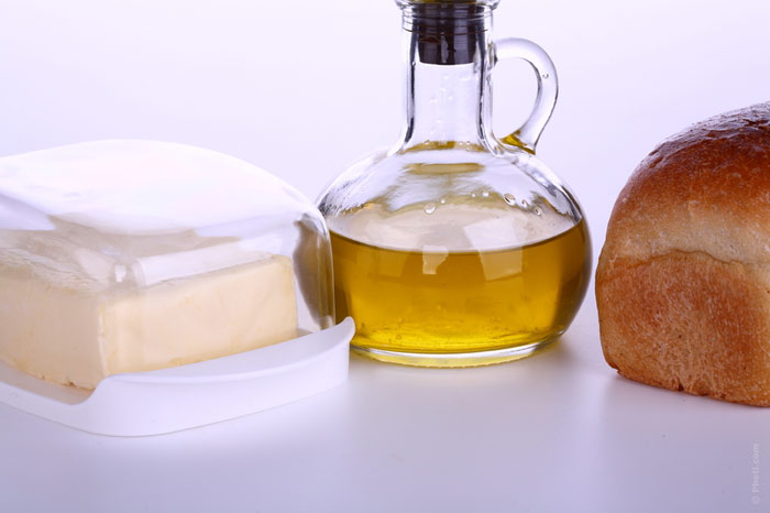 700-olive-oil-bread-butter-food-diet-nutrition-health