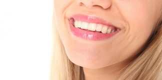 White Teeth Make You Look 5 Years Younger