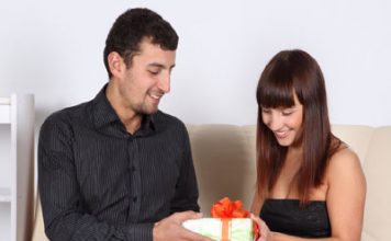 Half of Men Don't Know Their Wives' Size