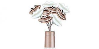 Selena Gomez Launches Fragrance Vivamore