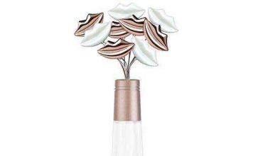 Selena Gomez Launches Fragrance Vivamore