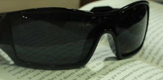 Glasses Read for Blind People