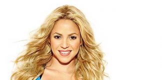 Shakira Shows Toned Abs Just 7 Months after Giving Birth