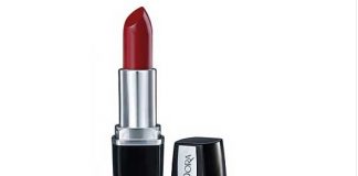 Bordeaux Lipstick Trendy This Fall