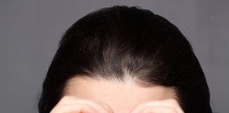 Women Smell Competitresses