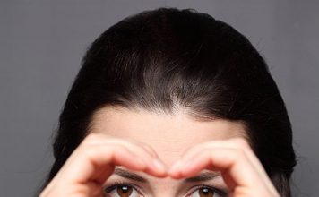 Women Smell Competitresses