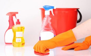 Selecting Household Chemicals That Don’t Harm Your Skin