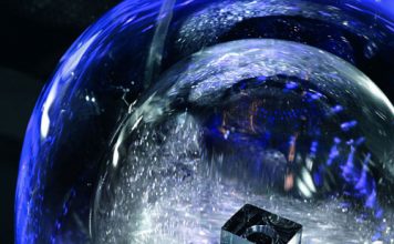 Lancome La Vie Est Belle Limited Edition Feerique for $35,000