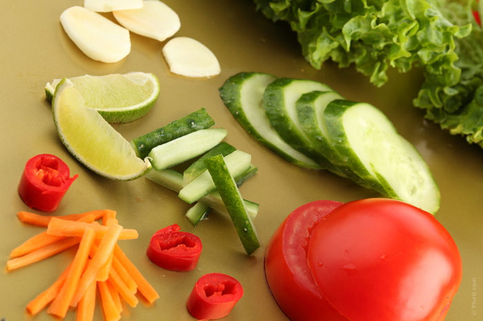700-tomato-cucumber-carrots-food-vegetables-veggies-diet-nutrition