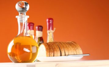 20 Vinegar Uses around the Home
