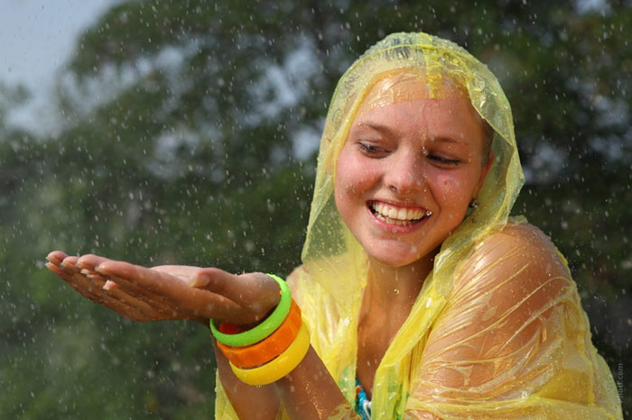 700-happiness-smile-woman-beauty-rain