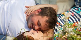 7 Reasons to Move in Together before Getting Married