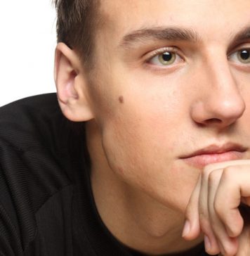 10 Signs You’re in Love with a Psycho