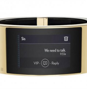 Smart Bracelet MICA by Intel