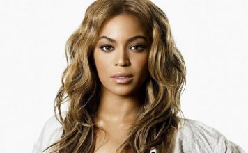 Celebrities Who Used to Wear Vulgar Outfits