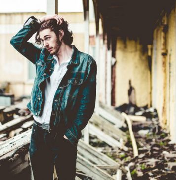 Take Me To Church Lyrics – Hozier