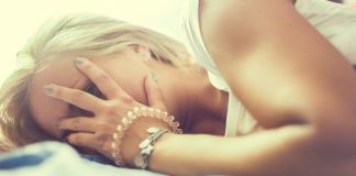 15 Don’ts We All Do in Our Twenties skin