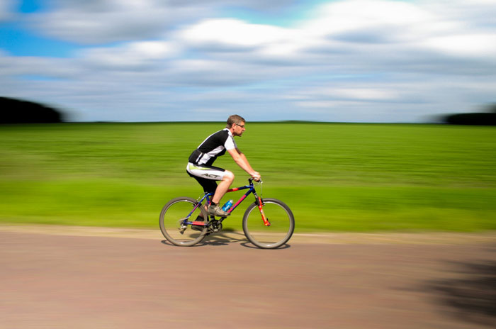 Cyclist-bicycle-race-fitness-sports-speed