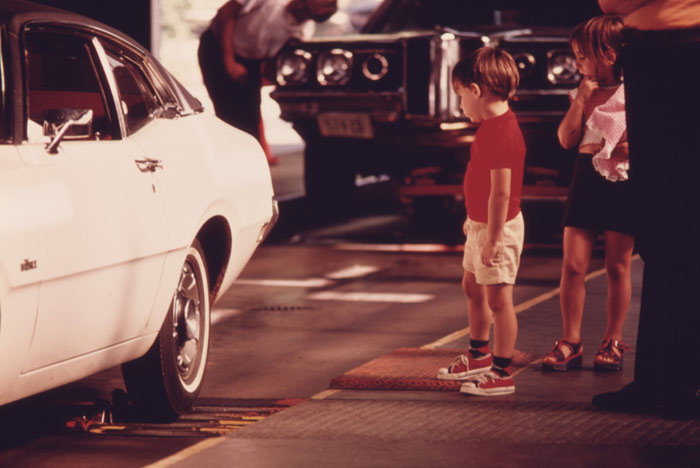old-timer-cars-children