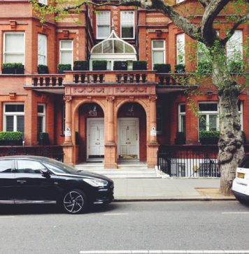 Signs of the Times: Red Flags That Say You’ve Outgrown Your Home