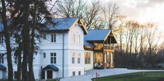 Done by Monday: Getting Acclimated to Your New Town