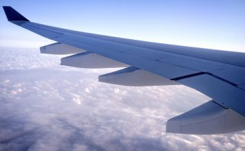 How to Stay Productive When Flying?