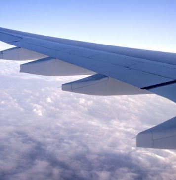 How to Stay Productive When Flying?