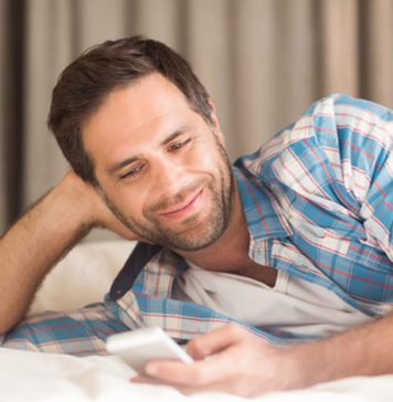 Similarities and Differences Between Web Apps and Mobile Casino Apps