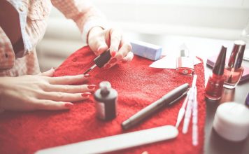 25 Alternative Ways of Using Nail Polish