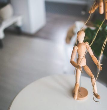 Signs You’re in a Toxic Relationship