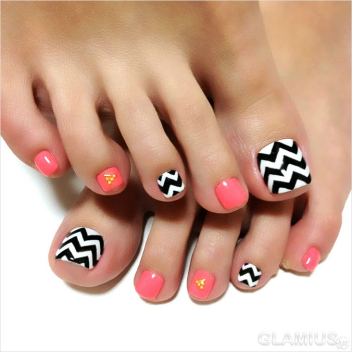 17 Coolest Pedicure Ideas For The Summer Geniusbeauty