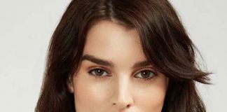 How to Wear a Choker, the Most Fashionable Accessory of the Season?