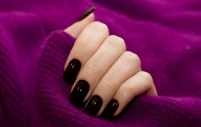 wine-colored-manicure235