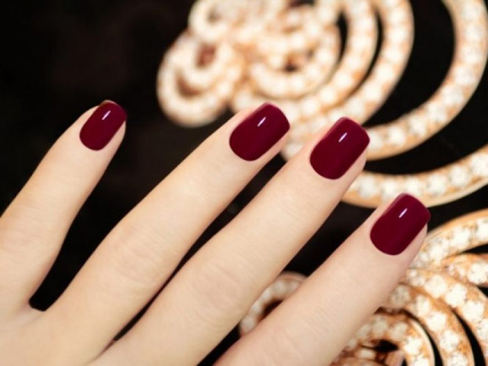 Wine Shaded Manicure | Beauty Tips & Makeup Guides - Geniusbeauty