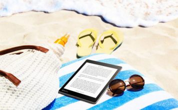 Waterproof E-Reader with a Sensor Display Kobo Aura One