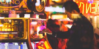 The Bingo Hall vs. Online Bingo