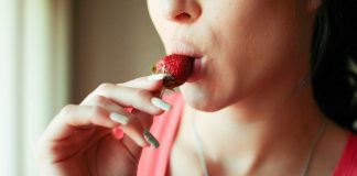 Three Diet Tips to Keep Your Healthy Nails in Pregnancy