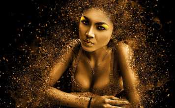 14 Issues That Are Eating Small-Breasted Women