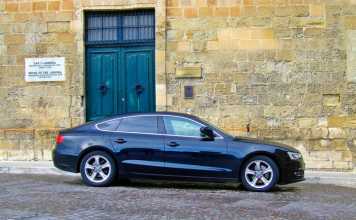 The Top Reasons Why Hiring a Chauffeur Service is Your Best Choice for Your Business