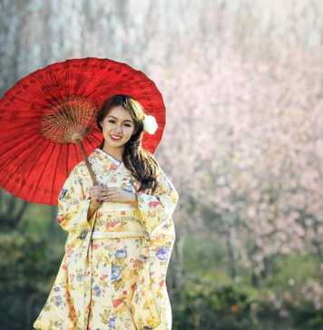 When the World Dresses up – Dresses from around the World, Symbols of Culture and Tradition