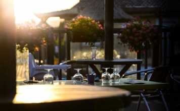 10 Café & Restaurant Tricks You Were Unaware of