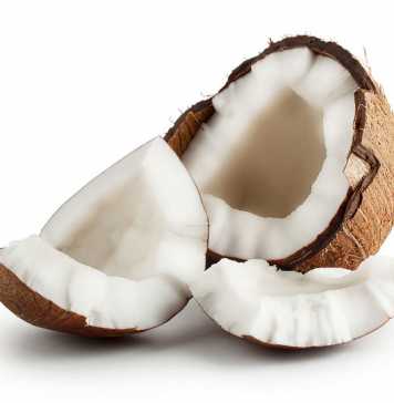 Why Thin Hair Needs Coconut Water
