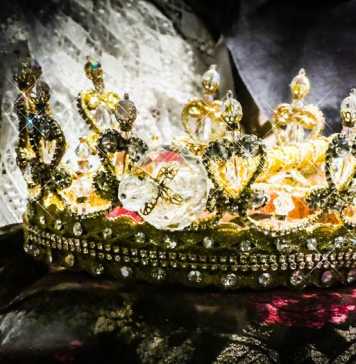 12 Surprising Facts about the Royals