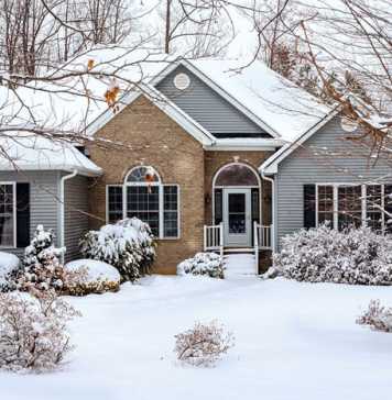 Vinyl Siding vs Hardie Board